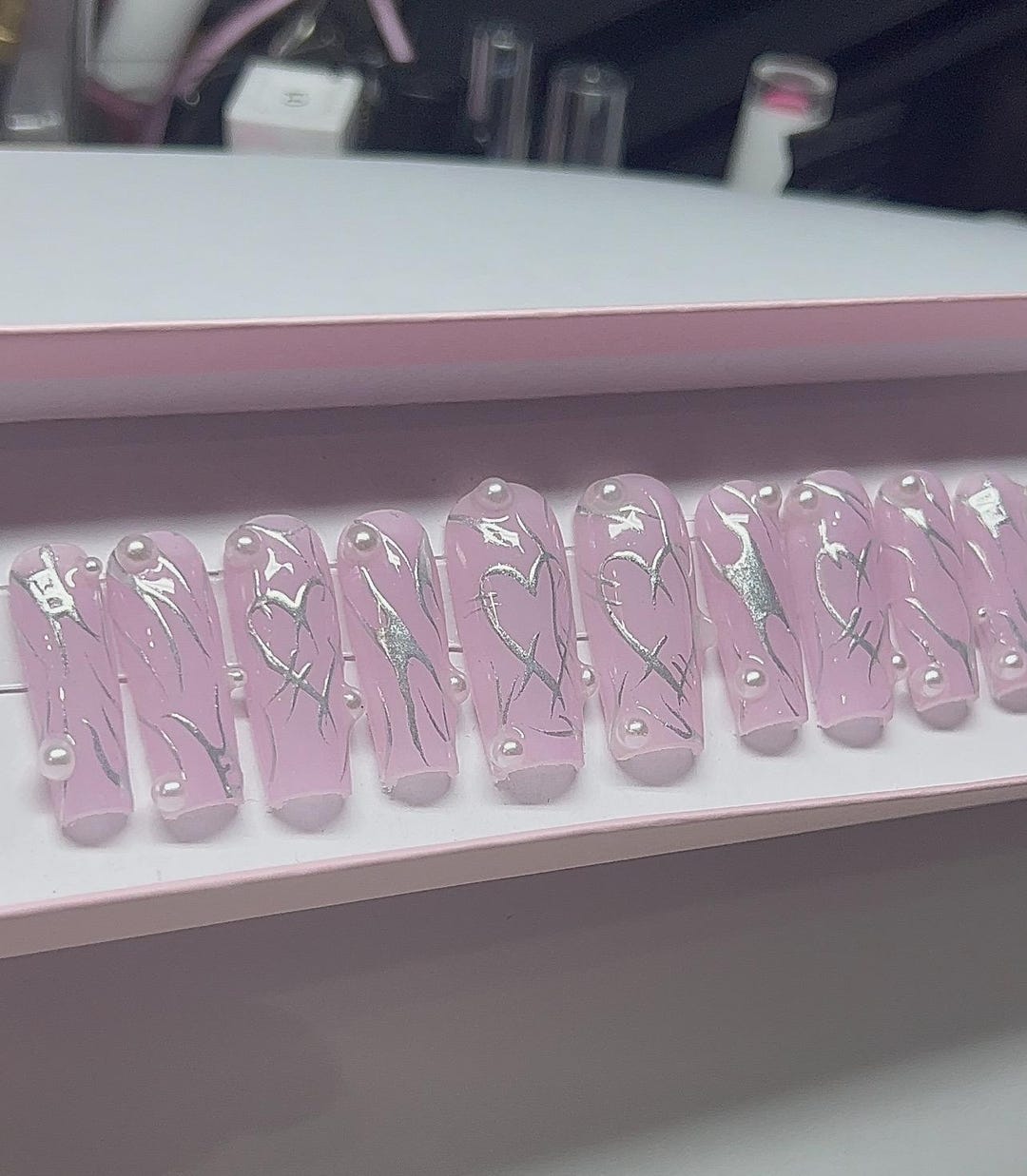 Crystal Heart Bloom Press On Nails
