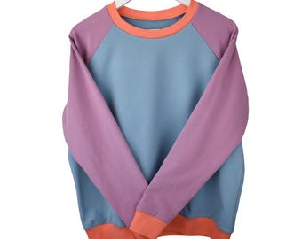 Handgefertigter Pullover aus Organic French Terry / blau-lila-lachs / Hergestellt in Deutschland