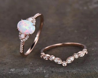 Oval Weißer Feueropal Ring Set: Rosegold Halo, Sterling Silber
