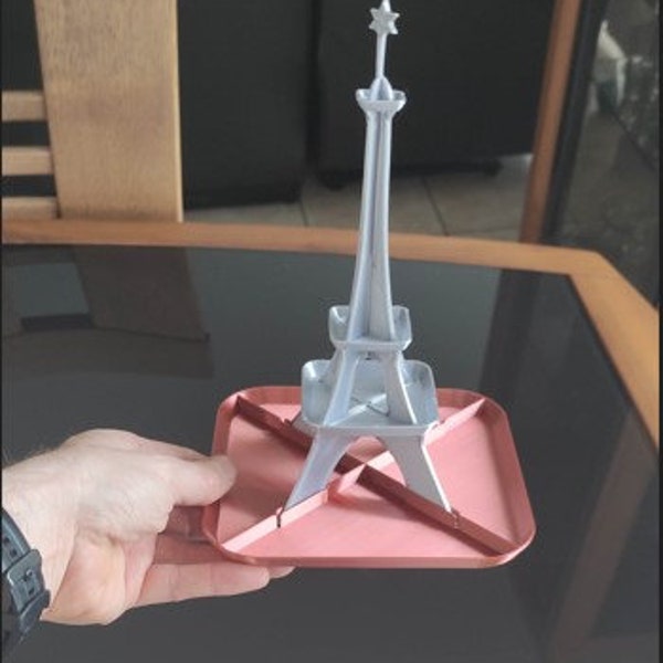 TOUR EIFFEL 3D sur PLATEAU