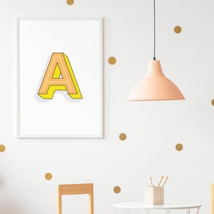 Una carta imprimible. Tipografía atrevida. Obras de arte digitales. Impresión de nombre. Letra del alfabeto.