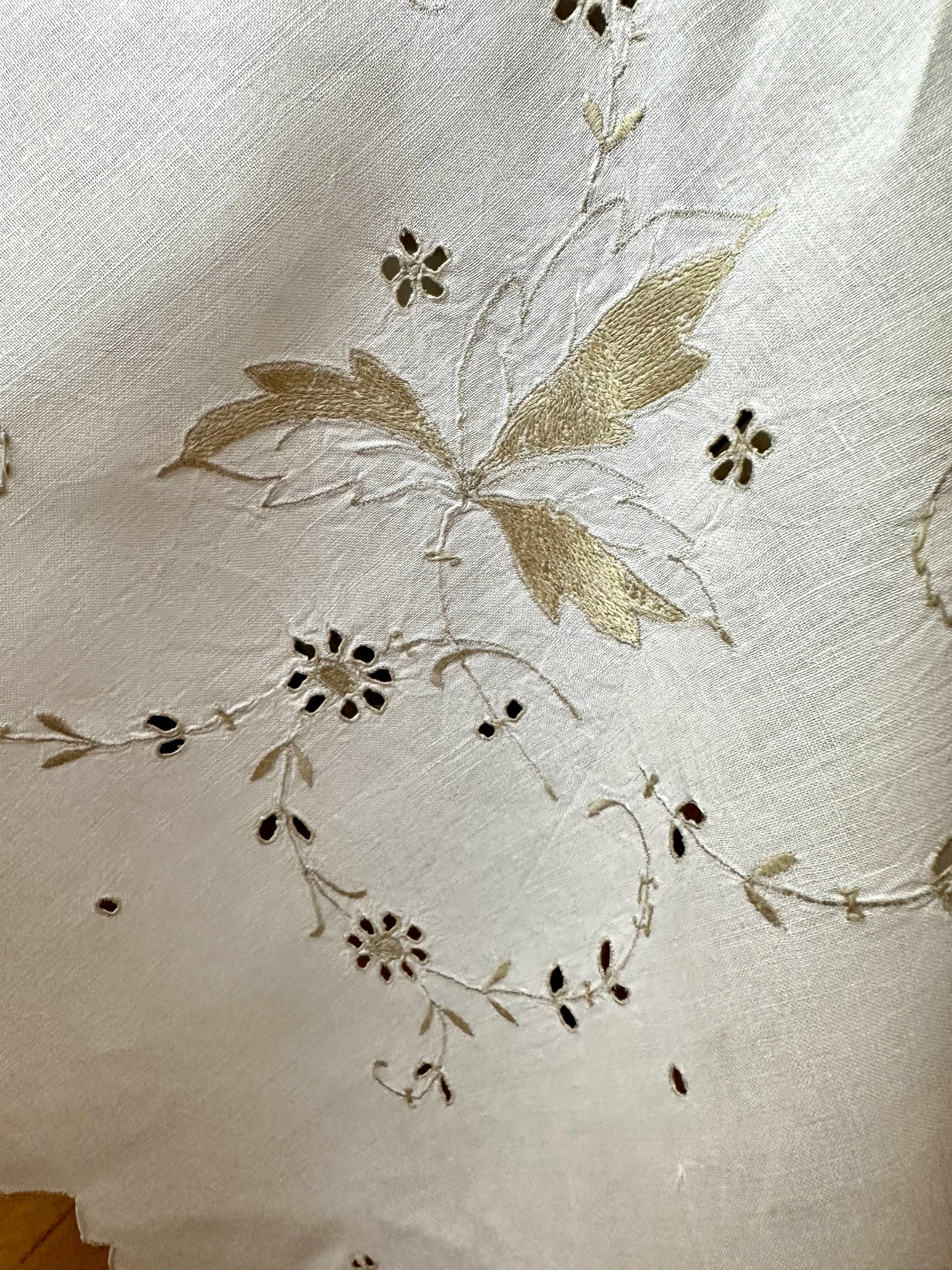 Vintage White Square Shape, Embroidered Table Cloth. - Etsy