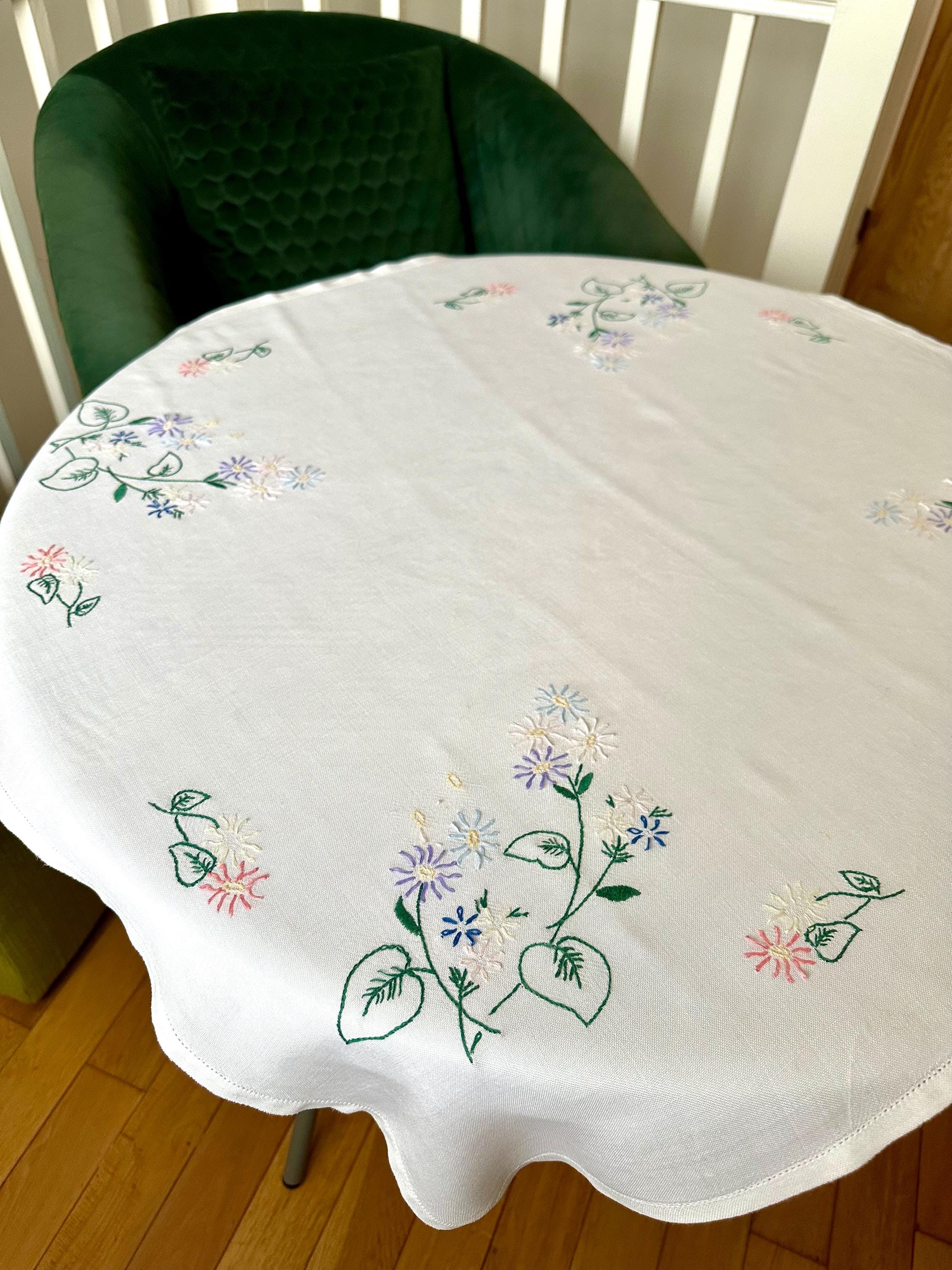 刺繍入りホワイトテーブルクロス ヴィンテージ刺繍入りホワイトコットンティーテーブルクロス 76 cm x