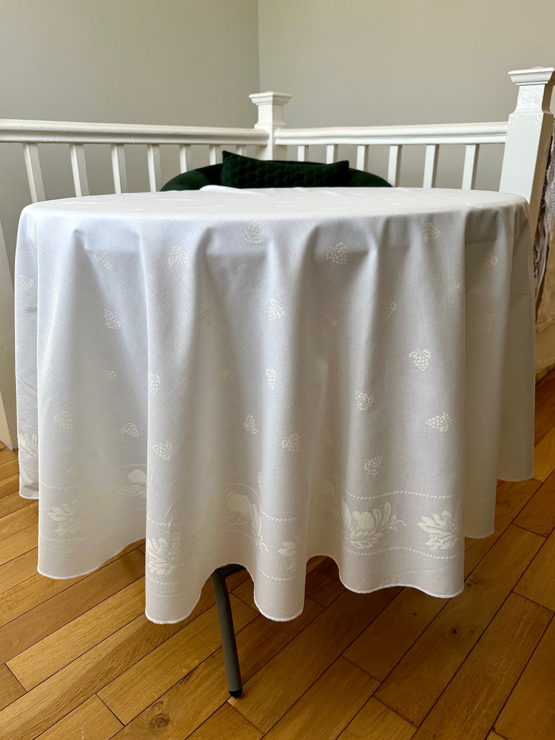 Vintage Creamy White Round Shape Table Cloth. - Etsy