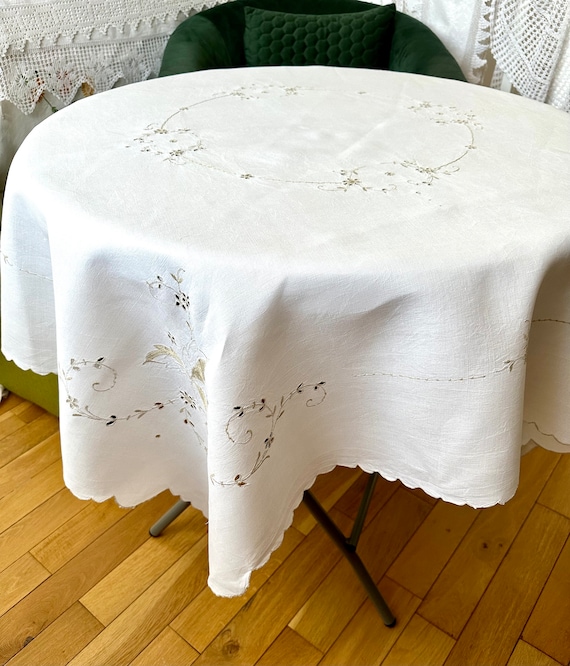 白色地花柄刺繍 テーブルクロスハンドメイドビンテージ ヴィンテージ 50年代 60年代 ホワイト 花柄 刺繍 テーブルクロス