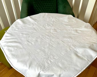 ヴィンテージ刺繍入りホワイトコットンティーテーブルクロス 82 cm x