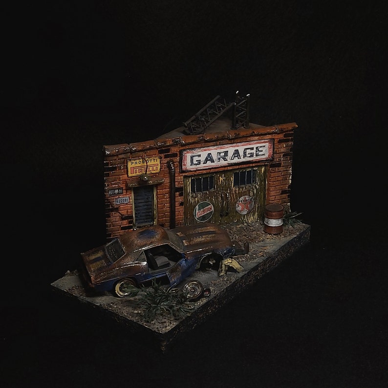 Diorama Garage image 3