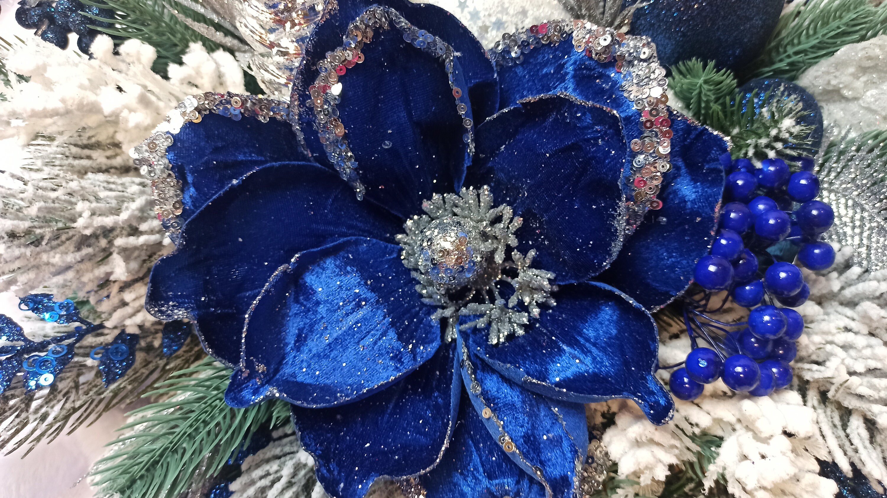 Christmas Centerpiece. Christmas Centerpiece Decor, Centerpiece Decor