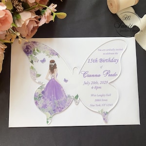 Lawendowe Motyl Księżniczka Kwiatowe Akrylowe Zaproszenie na Quinceañera, Personalizowane Fioletowe Zaproszenie na Słodkie 15 {Dostępny Bezpłatny Podgląd}