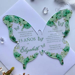 Uitnodiging voor quinceañera lichtgroene bloemenvlinder voor een Sweet 15 verjaardag, personaliseer Mis XV Anos nodigt in het Spaans uit {gratis voorbeeld beschikbaar}