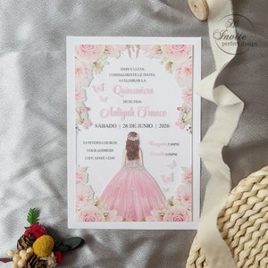 Gepersonaliseerde Blush Princess Sweet 16 acryl uitnodiging met hoge kwaliteit UV-afdrukken, roze bloemen acryl uitnodiging {gratis voorbeeld beschikbaar}