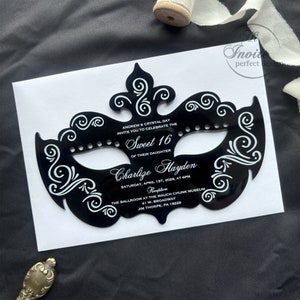Spezielle schwarze Acryleinladung für Maskerade-Party, Maskerade lädt ein, Maske druckbare Einladung mit Umschlag {Kostenlose Vorschau verfügbar}