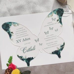 Smaragdgroene vlinder quinceañera-uitnodiging, Sweet 16 acryluitnodiging, personaliseer je moderne Mis Anos-uitnodiging {gratis voorbeeld beschikbaar}