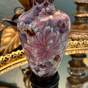 Vintage Chinese Cloisonne 4” Vase for Flowers Pink Florals Enamel Asian Decor with Wooden Stand