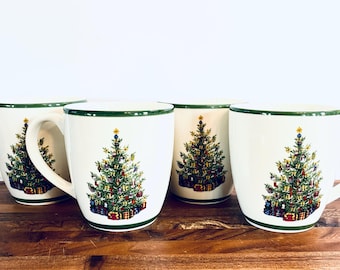 Juego de 4 tazas de café con motivos navideños de Christopher Radko Traditions