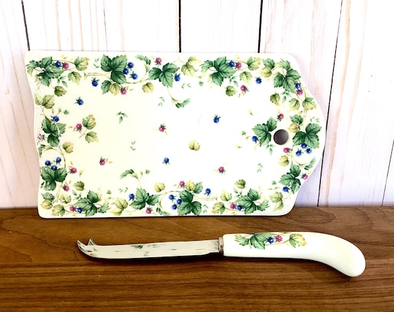 Andrea by Sadek Vinyard Cheese Plate & Knife in Original Box