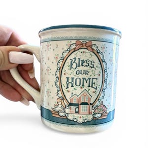 Vintage „Bless Our Home“ 8oz Kaffeetasse von Fabrizio für Enesco 1989