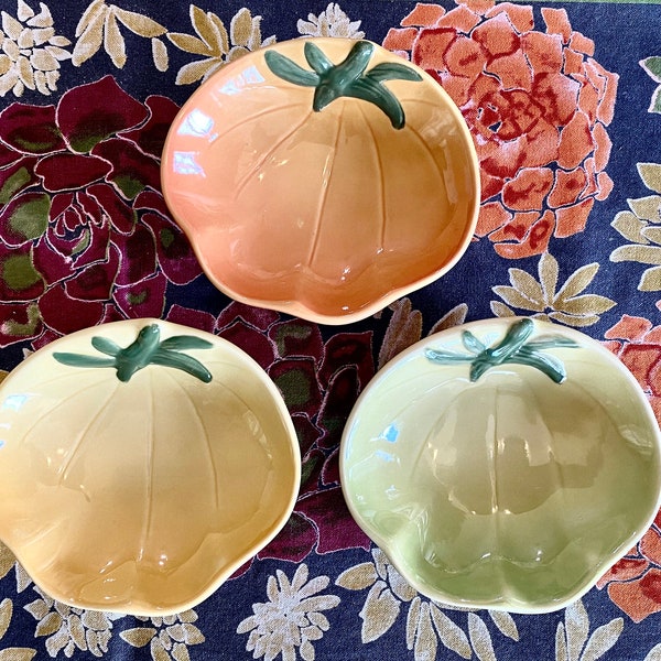 William Sonoma Heirloom Tomato Small Bowls Dipping Condiment Bowls Set of 3 Orange Yellow Green