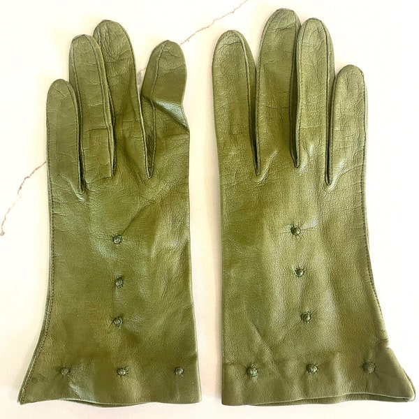 Vintage Light Olive Green Soft Leather Gloves Hand Sewn Tucked Details Gloves Size 7