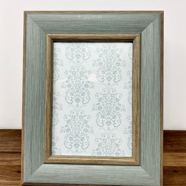 Wooden Beachy Sea Mist Green 5 x 7 Photo Frame Photo Opening Ocean Driftwood Style Picture Frame Tabletop or Wall Mount
