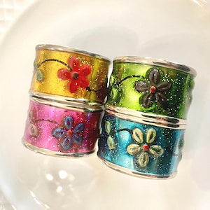 Floral Glittered Metalic Napkin Rings Set of 4 Green Blue Pink Yellow on Silver Napkin Ring Holders