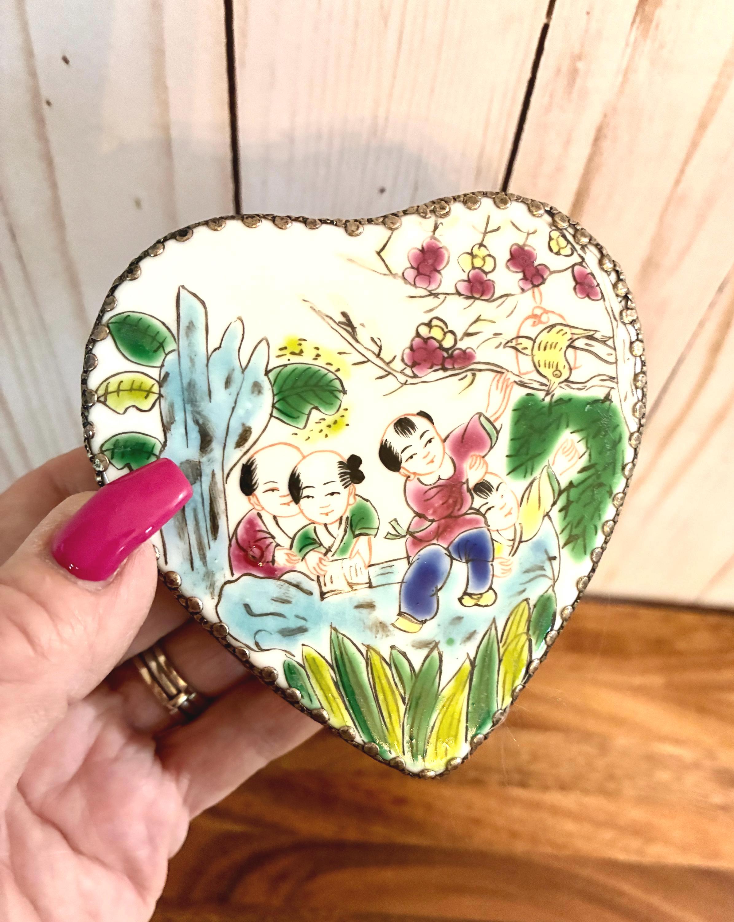 ヴィンテージ磁器製ハート型小物入れ アジアの風景 - Etsy 日本
