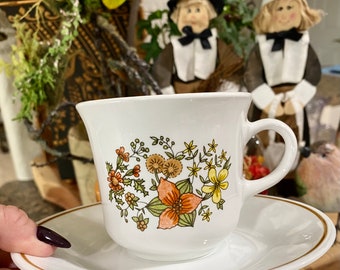 Taza y platillo Indian Summer de Corning Corelle 3 tazas y platillos disponibles