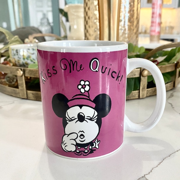 Minnie Mouse Kiss Me Quick / I'm Waiting Bright Hot Pink Disney Coffee Mug Disneyana