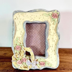 Mini Ceramic Floral Photo Frame: (1.5x2.5) Heart and Flowers