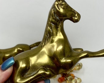 ヴィンテージの真鍮製馬の置物 – 2個セット、インドで手作り - Etsy 日本
