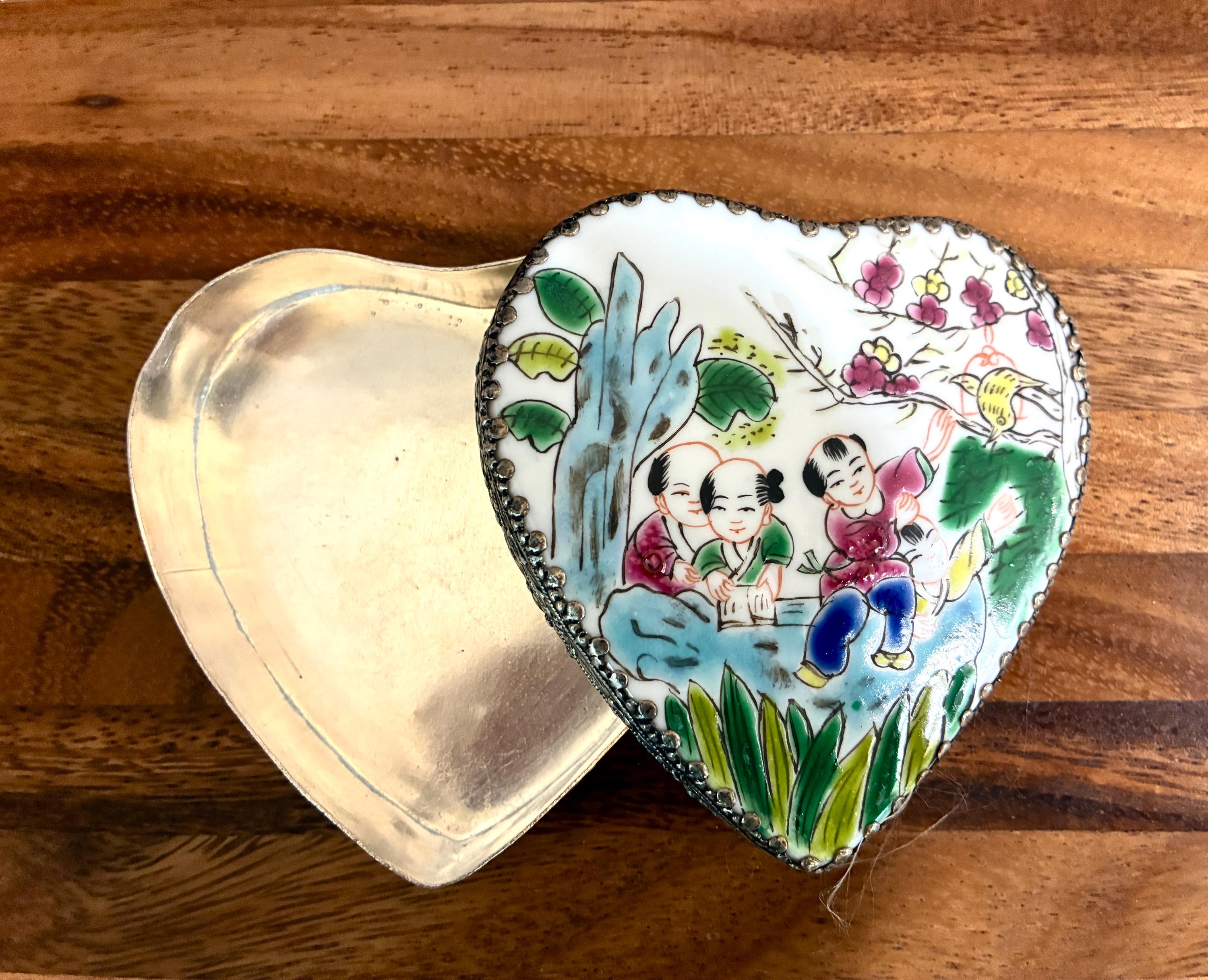 ヴィンテージ磁器製ハート型小物入れ アジアの風景 - Etsy 日本