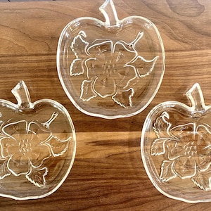 Vintage Orchard by Hazel Atlas Apple Blossom Snack or Teacup 6” Plates Set of 3