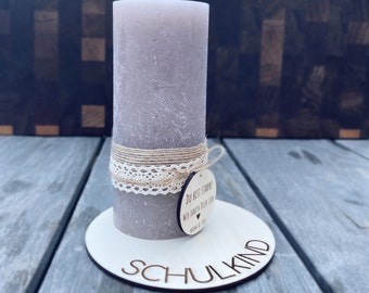 Kerzenbrettchen & Dekostecker „Schulkind“ | Personalisierbar für jeden Anlass | Hochzeit Taufe Kommunion Geburtstag