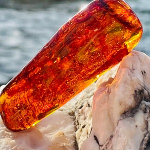 Large Red Amber Stone , Natural Red Amber Stone , Large Unique Amber Stone , Unique Amber with fossil inclusions , Natural baltic amber