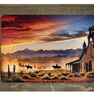 Western Scene Glass Cutting Board, Kitchen Decor, Housewarming Gift, Personalized Gift
