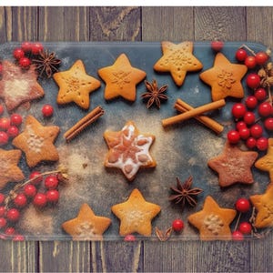 Christmas Cookies Glass Cutting Board, Kitchen Decor, Housewarming Gift, Kitchen Decor