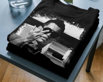 Ronaldo Middle Finger Halftone Portugal Soccer T-Shirt Funny Football Meme Cotton Tee