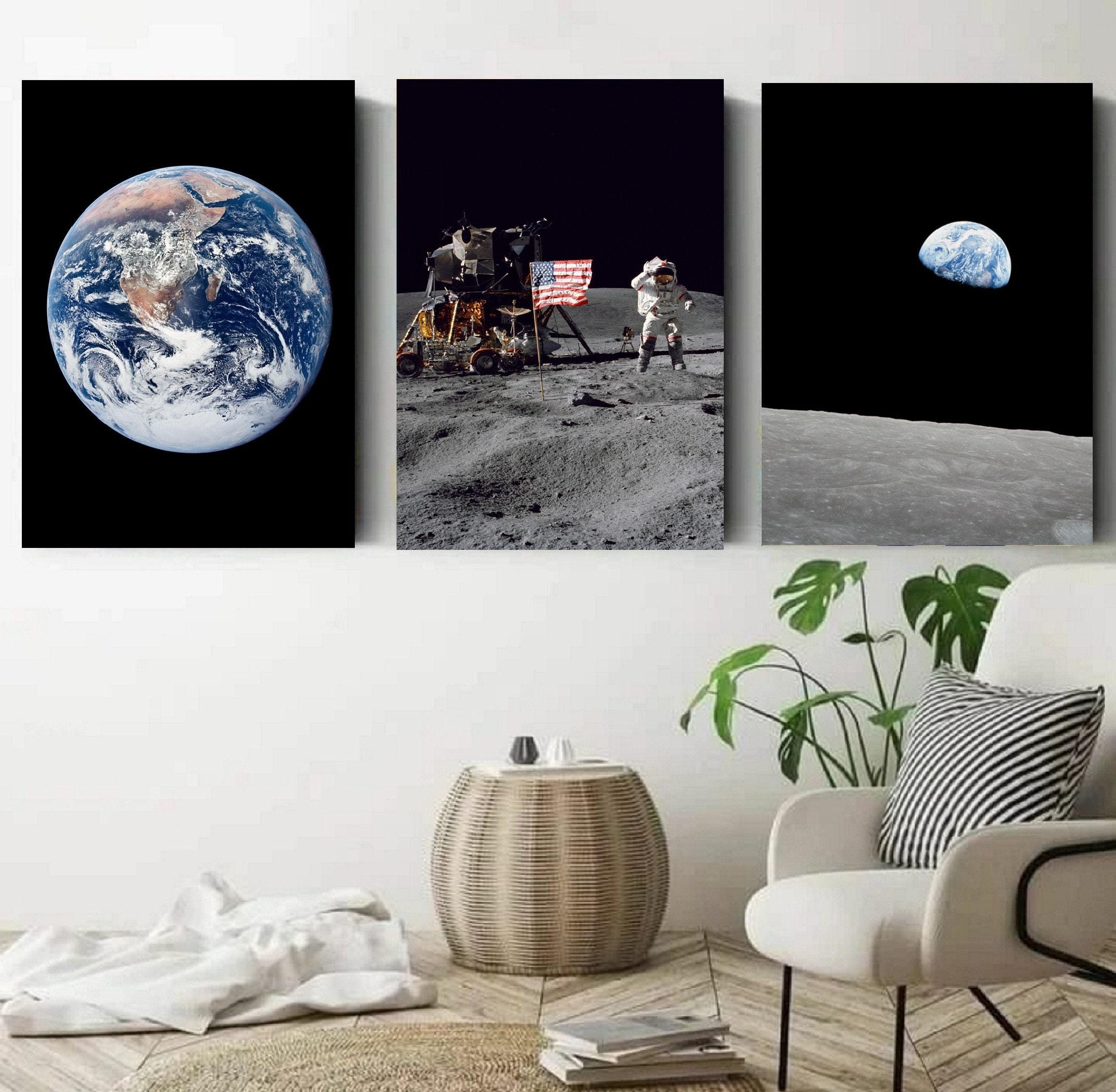 アポロ16号の宇宙飛行士を描いた記念他 写真の８枚全て アポロ写真3枚セット NASA アポロ8号地球、アポロ16号地球プリント