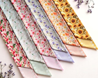 Blumen-Thema Handtasche Schal | Satin-Schal | Schmaler Schal | Halstuch | Handtaschenhenkelwickel | Handtasche Schal | Gemusterter schmaler Schal