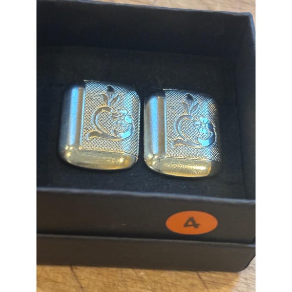 Rectangular Silver Floral Engraved Cufflinks In G… - image 3