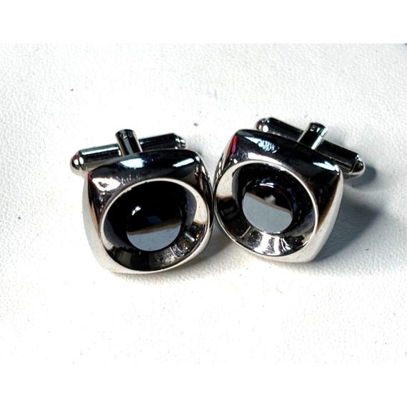 Silver  Black Round Cufflinks With Polished Finish & Swivel Backing