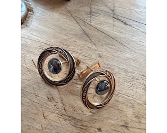 Vintage Gold-Tone Circular Cufflinks With Black Stone Centerpiece
