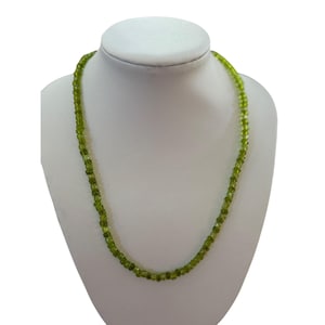 Green Glass Beaded Necklace With Silver-Tone Clasp