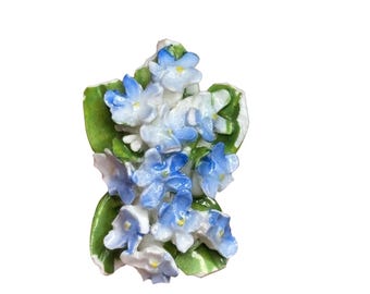 Vintage made in England Blue & White Floral Porcelain Brooch With Gold-Tone Pin
