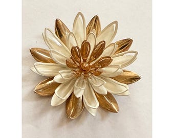 Vintage Sarah Coventry Gold & White Enamel Flower Brooch Pin 2.5" Daisy Style Jewelry