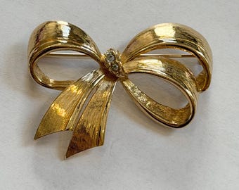 Vintage Avon Gold-Tone Bow Brooch With Rhinestones Signed Crown Trifari Vintage Jewelry 3 Inches Wide