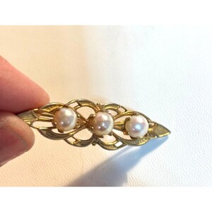 Vintage Gold-Toned Bar Brooch With Faux Pearl Accents