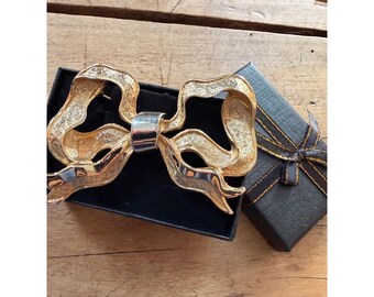 Gold-Tone Ribbon Bow Brooch Pin With Elegant Textured Design & Box