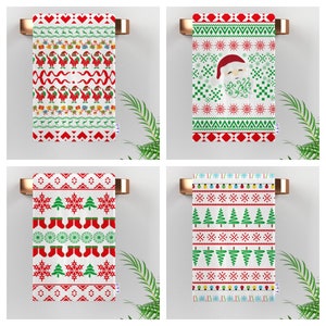 Pode incluir: Quatro toalhas de temática natalina com padrões vermelhos, verdes e brancos. As toalhas apresentam flocos de neve, árvores de Natal, Papai Noel e outros símbolos natalinos.
