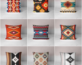 Kussensloop tapijtdesign|Zuidwesterse terracotta kussenhoes|Geometrisch Azteeks ontwerp authentieke kussensloop|Huisdecoratie in boerderijstijl
